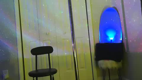 Heavenllyy online show from January 7, 2025, 1:06 am