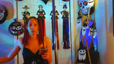 Heavenllyy online show from November 1, 2025, 5:31 am