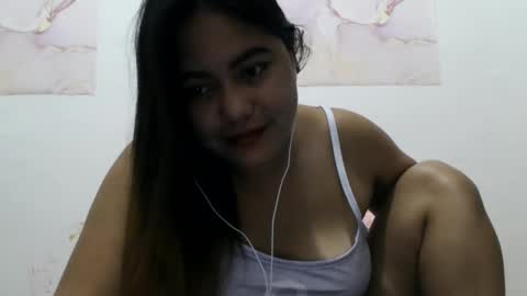 heavenlyeyes69 online show from January 13, 2025, 5:33 pm