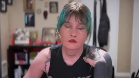 Saoirse online show from December 5, 2024, 8:11 pm