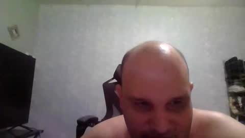 Snapshot of heavy_rebellxc chatting on December 12, 2024, 6:36 am Heavy Rebell online show from December 12, 2024, 6:36 am