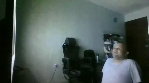 Snapshot of heavy_rebellxc chatting on January 6, 2025, 7:31 am Heavy Rebell online show from January 6, 2025, 7:31 am