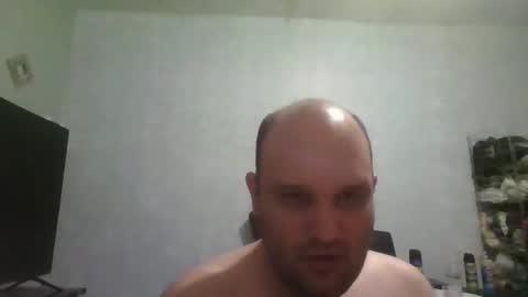 Snapshot of heavy_rebellxc chatting on February 5, 2025, 6:46 am Heavy Rebell online show from February 5, 2025, 6:46 am