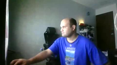 Snapshot of heavy_rebellxc chatting on February 21, 2025, 7:01 am Heavy Rebell online show from February 21, 2025, 7:01 am