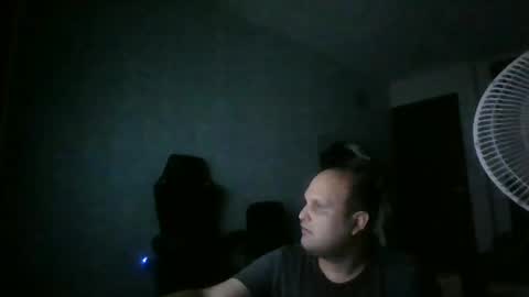 Snapshot of heavy_rebellxc chatting on October 10, 2025, 8:35 am Heavy Rebell online show from October 10, 2025, 8:35 am