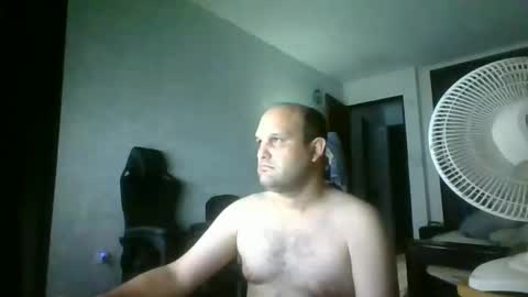 Snapshot of heavy_rebellxc chatting on October 21, 2025, 2:23 am Heavy Rebell online show from October 21, 2025, 2:23 am