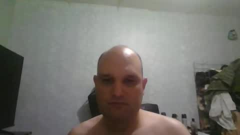 Snapshot of heavy_rebellxc chatting on November 18, 2025, 5:34 am Heavy Rebell online show from November 18, 2025, 5:34 am