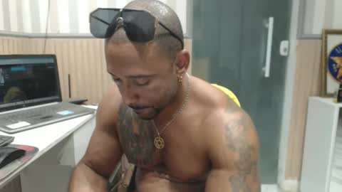 hebertgomes online show from November 30, 2025, 9:52 pm