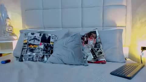 Keira Hecate online show from November 4, 2025, 9:03 pm