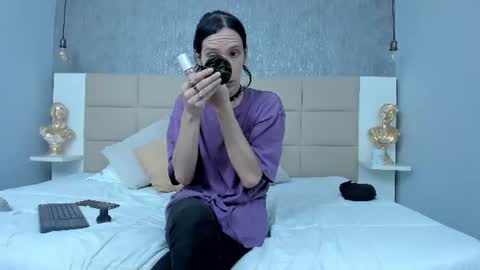 Snapshot of hecate1_ chatting on June 11, 2026, 7:12 pm Keira Hecate online show from June 11, 2026, 7:12 pm