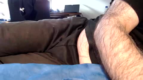 hectorlechat1975 online show from April 13, 2026, 11:16 am