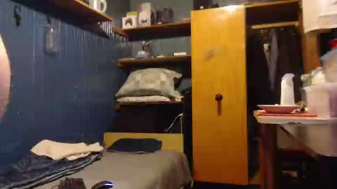 hedonista67 online show from February 4, 2025, 5:45 pm