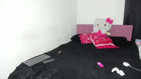 Snapshot of heellboy_ chatting on April 24, 2026, 8:06 am heellboy_ online show from April 24, 2026, 8:06 am