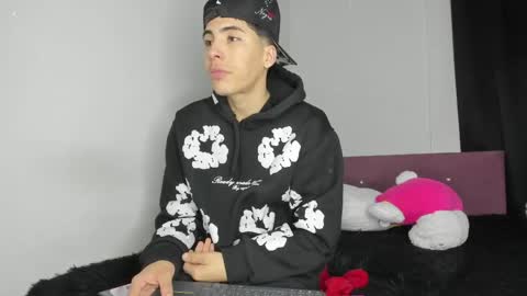 Snapshot of heellboy_ chatting on May 2, 2026, 9:36 am heellboy_ online show from May 2, 2026, 9:36 am