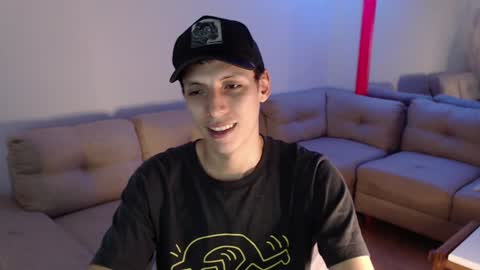 hefesto_69 online show from December 19, 2024, 10:21 pm