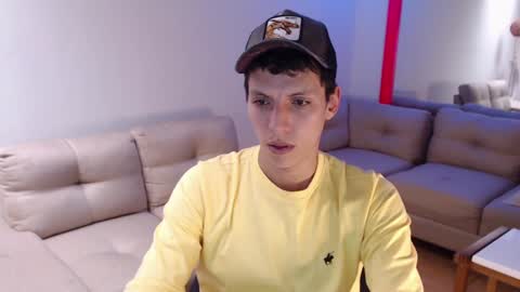 hefesto_69 online show from December 23, 2024, 8:47 pm