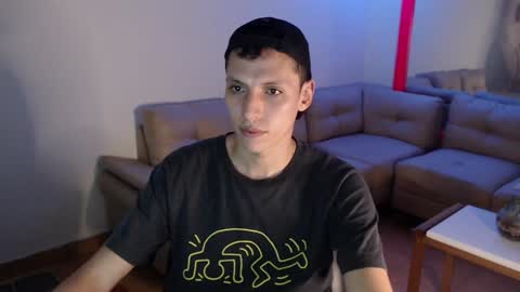 hefesto_69 online show from January 3, 2025, 2:32 am