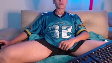 hefesto_69 online show from January 28, 2025, 2:32 am