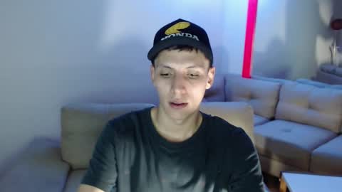 hefesto_69 online show from March 10, 2025, 3:34 am