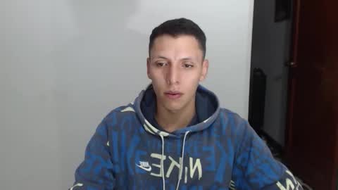 hefesto_69 online show from November 4, 2025, 3:49 am