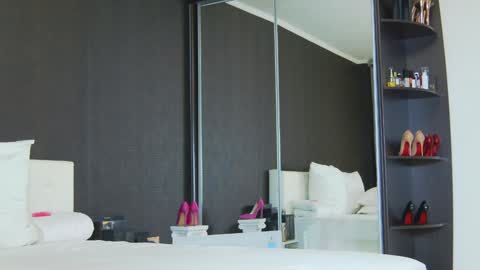 Helen online show from February 3, 2025, 2:25 am