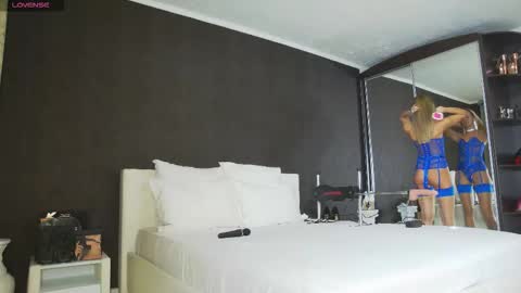 Helen online show from November 7, 2025, 6:41 pm