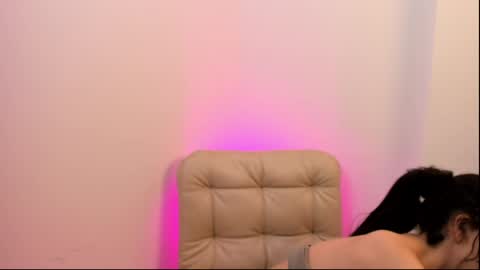 Snapshot of heidipalmer chatting on June 4, 2026, 1:55 am Heidi Palmer online show from June 4, 2026, 1:55 am