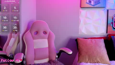   online show from February 22, 2025, 2:52 pm