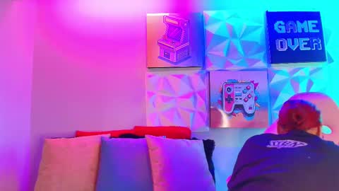   online show from March 10, 2025, 11:32 am