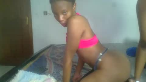 Snapshot of heilybunny chatting on May 4, 2026, 8:38 pm heilybunny online show from May 4, 2026, 8:38 pm