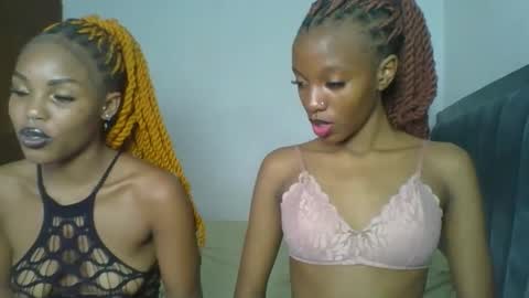 Snapshot of heilybunny chatting on May 8, 2026, 9:31 pm heilybunny online show from May 8, 2026, 9:31 pm
