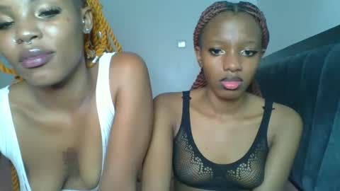 Snapshot of heilybunny chatting on May 13, 2026, 9:55 pm heilybunny online show from May 13, 2026, 9:55 pm