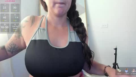 Hela   Independent model online show from April 13, 2026, 6:46 pm