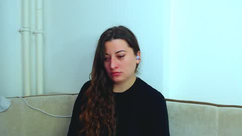 helen_adams_ online show from January 9, 2025, 4:41 am