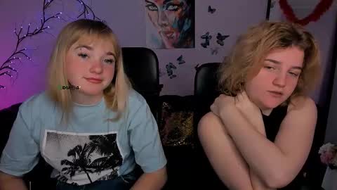 helen_shineee online show from December 22, 2025, 6:54 am