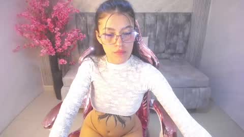 Snapshot of helena1_s chatting on September 25, 2025, 8:12 pm helena1_s online show from September 25, 2025, 8:12 pm