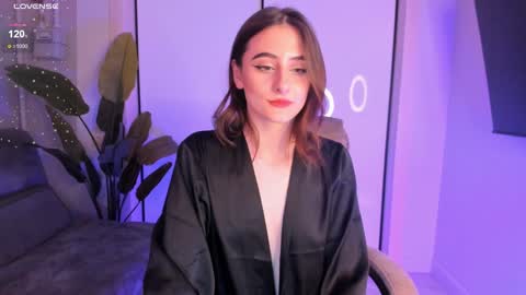 Helen online show from December 9, 2024, 2:34 am