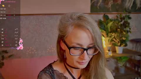 Snapshot of helenaboyd1 chatting on June 29, 2026, 10:59 am Hello misters Helena here online show from June 29, 2026, 10:59 am