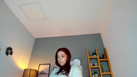 Helena online show from September 26, 2025, 11:58 am