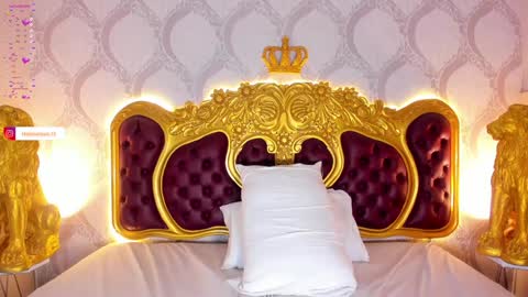 H E L E N A  online show from January 28, 2025, 8:57 am