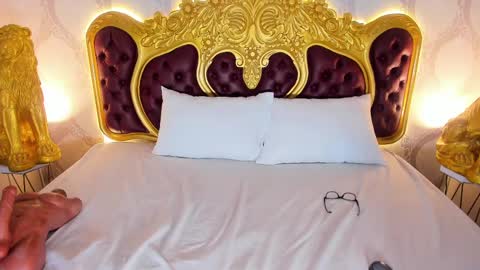 H E L E N A  online show from March 2, 2025, 3:45 am