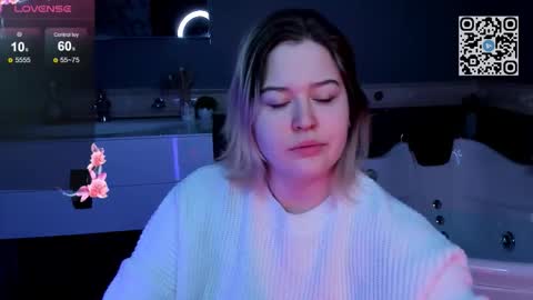 helenhartt online show from November 23, 2025, 1:16 am