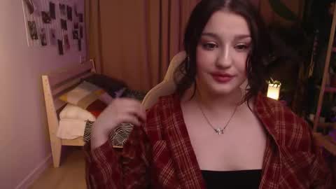 Snapshot of helenn_hunt chatting on March 20, 2026, 2:33 pm helenn_hunt online show from March 20, 2026, 2:33 pm