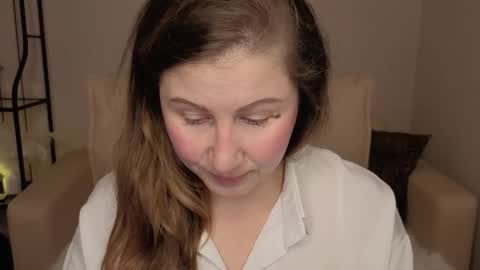 Helen online show from November 2, 2025, 1:52 am