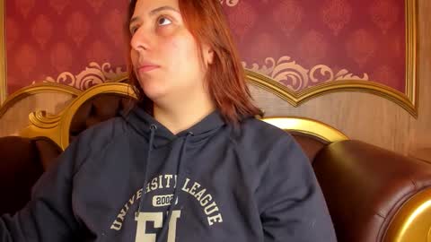 Helen or Hells online show from December 5, 2025, 1:09 pm