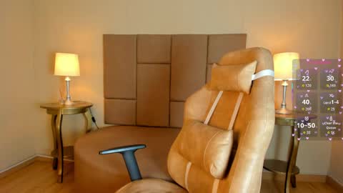 Helen or Hells online show from April 20, 2026, 11:35 am