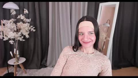 Helen online show from February 24, 2025, 5:22 am