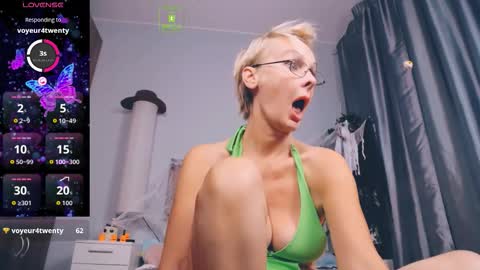 Helga online show from October 9, 2025, 11:25 pm