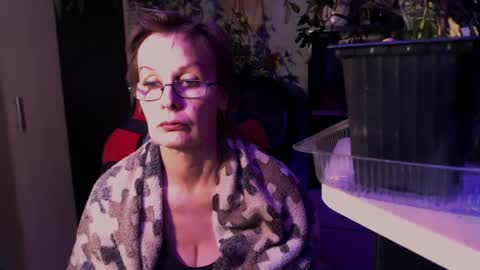 Helga online show from June 1, 2026, 9:05 pm