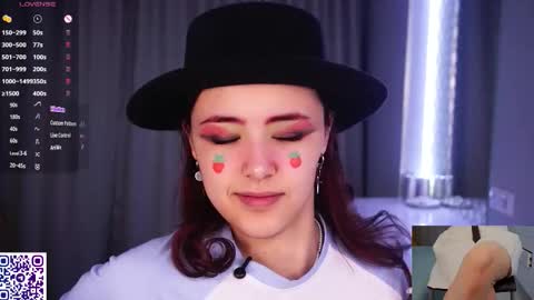 Snapshot of helgamartin chatting on March 2, 2026, 9:10 pm Aurora online show from March 2, 2026, 9:10 pm